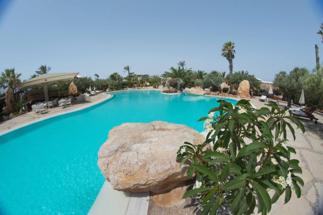 Cupola Bianca Resort Lampedusa Exterior photo